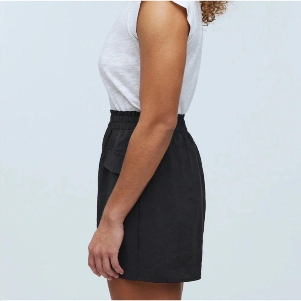 NEW Madewell Pull-On Cargo Shorts in Softdrape Size L Black